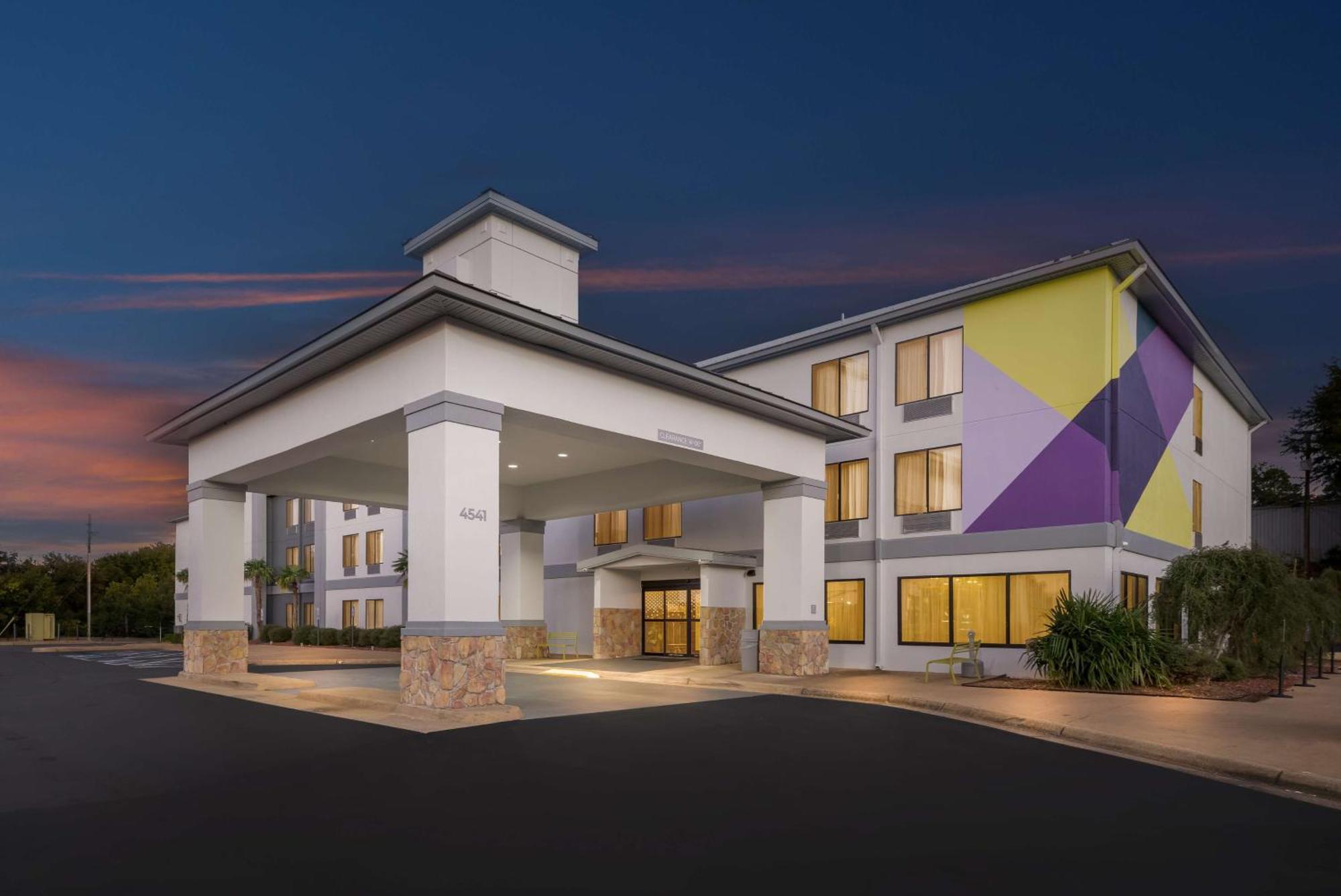 Spark By Hilton Tuscaloosa University Exterior photo